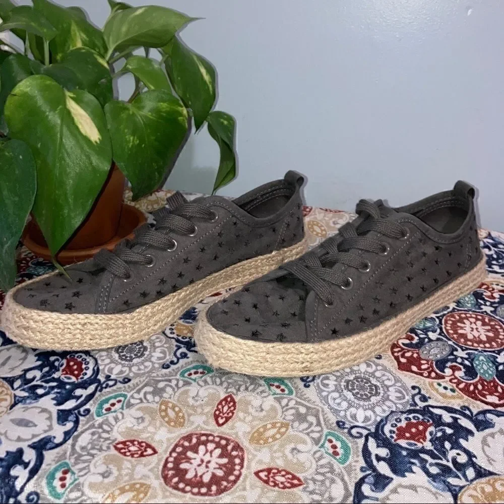 Universal Thread, Grey Jenna Star Espadrilles, Laser Cut Stars, Target Women’s 6